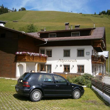 Gastehaus Alpenruh Lägenhet Holzgau Exteriör bild