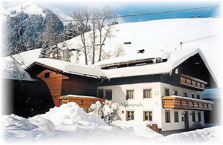 Gastehaus Alpenruh Lägenhet Holzgau Exteriör bild