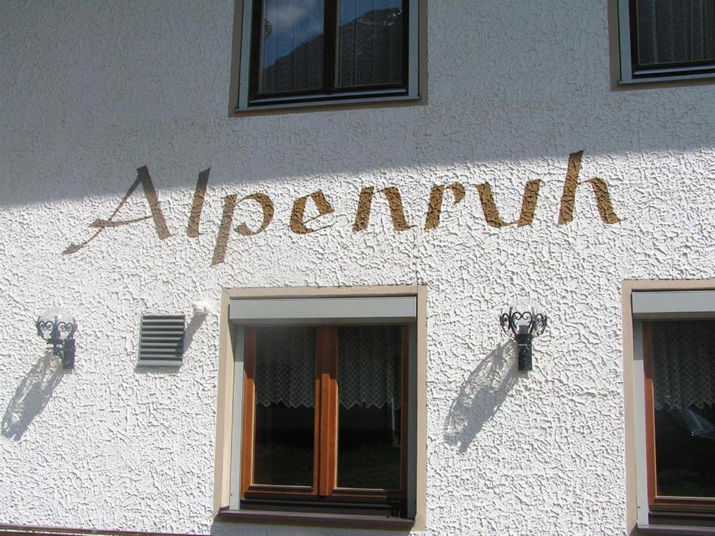 Gastehaus Alpenruh Lägenhet Holzgau Exteriör bild